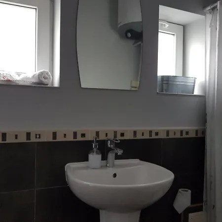 Flat In Varna, Location, Close To Habitación en casa particular *